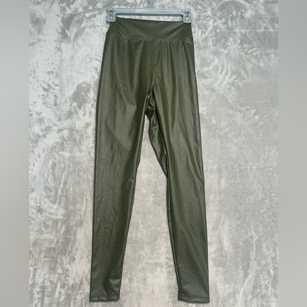 NWT Offline Aerie Real Luxe Leggings Women’s Medium Faux Leather Greenn